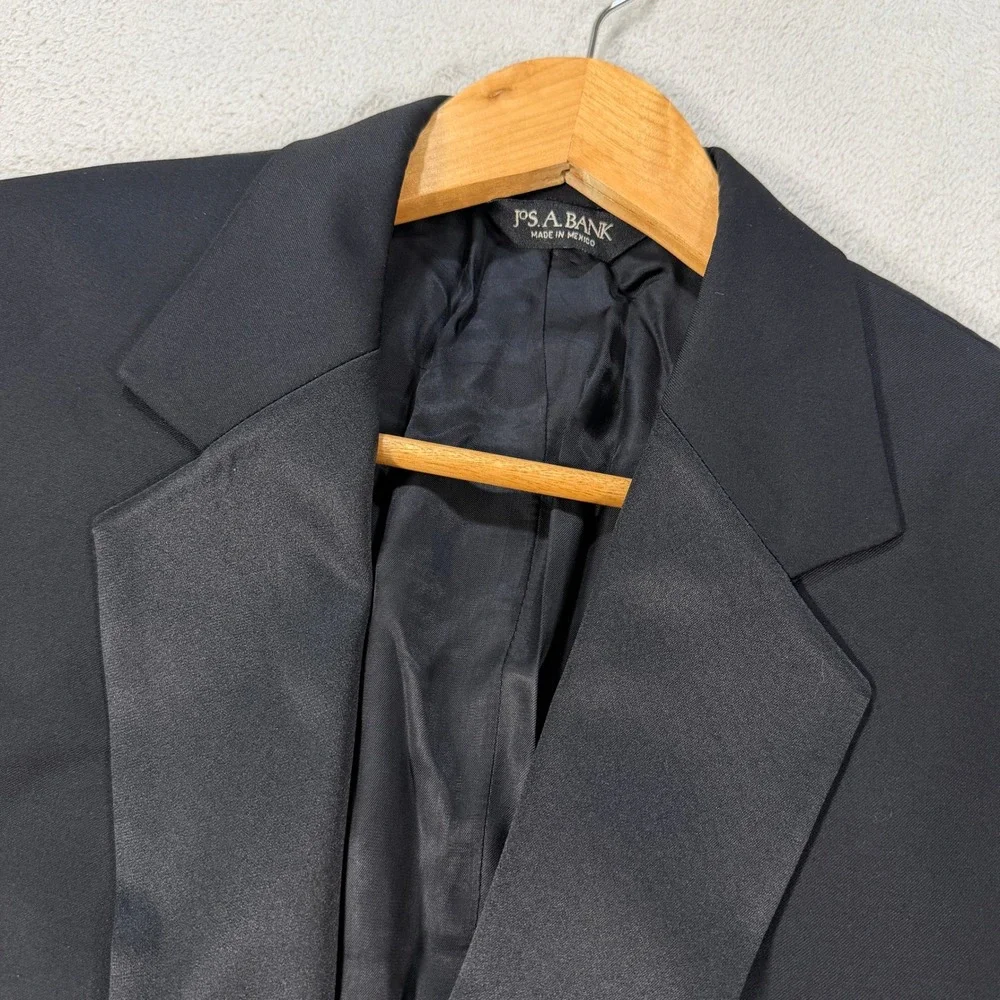 Jos A Bank Signature Mens 39R Black Worsted Wool Tuxedo Jacket Peak Lapel EUC